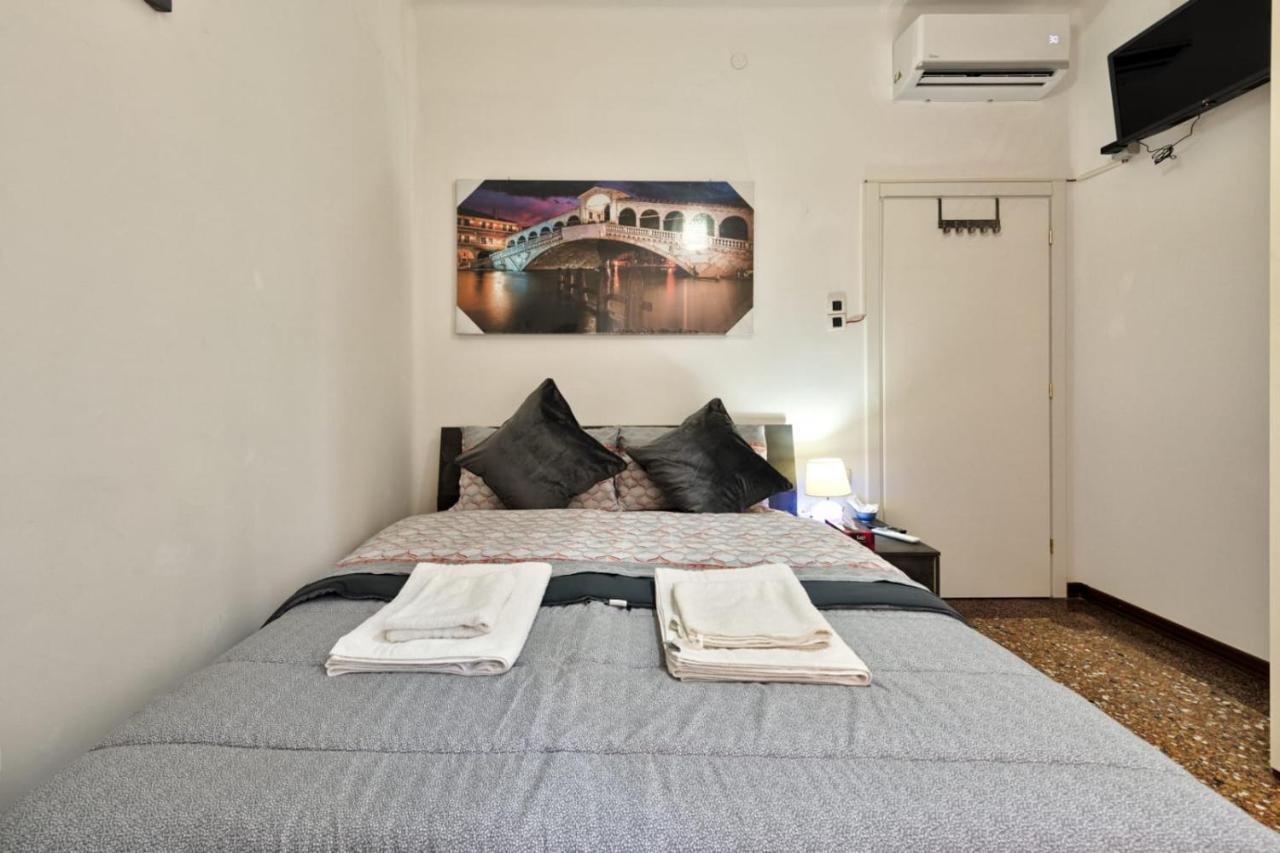 City Living Guest House Venice Mestre Exterior foto